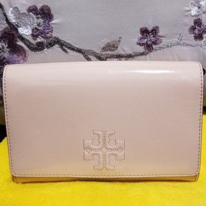 Tory Burch Charlie Patent flat wallet crossbody